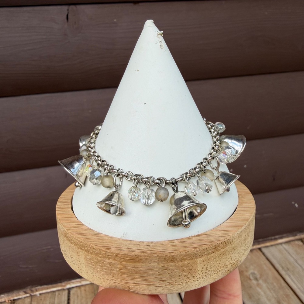 Vintage Avon Silver Tone Jingle Bell Charm Bracelet Frosted Beads